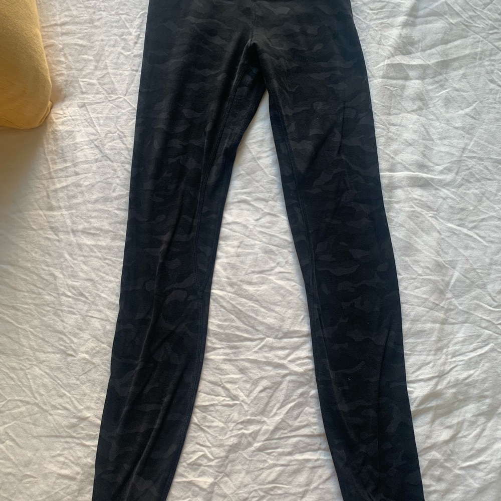 Lululemon align High rise legging - black camo - size 2